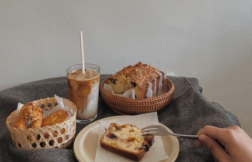 Sunday Coffee and Cakes