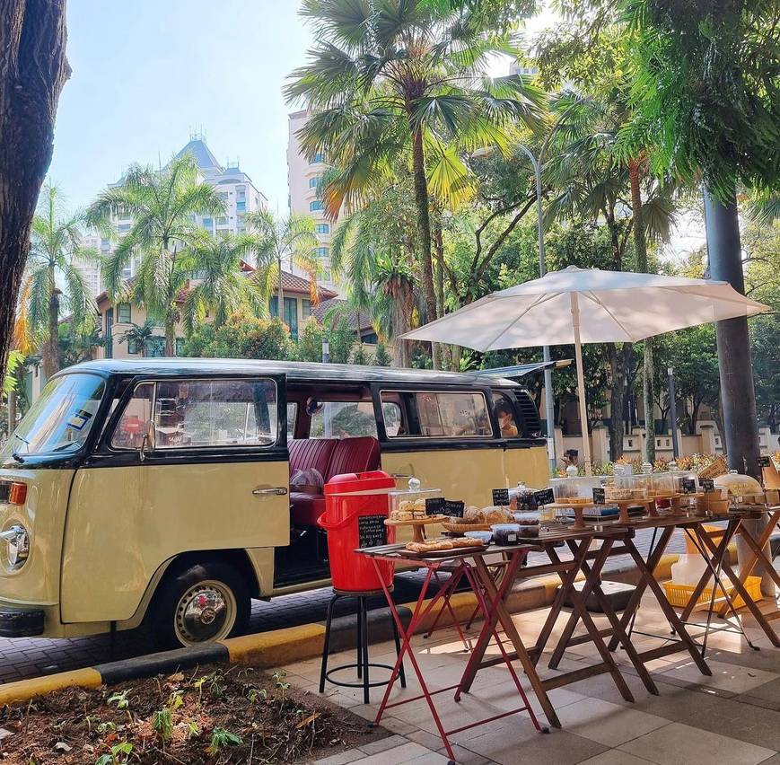 Kombi Penjaja, a collaboration between Timothy Cafe and Kafe Kleptokrat